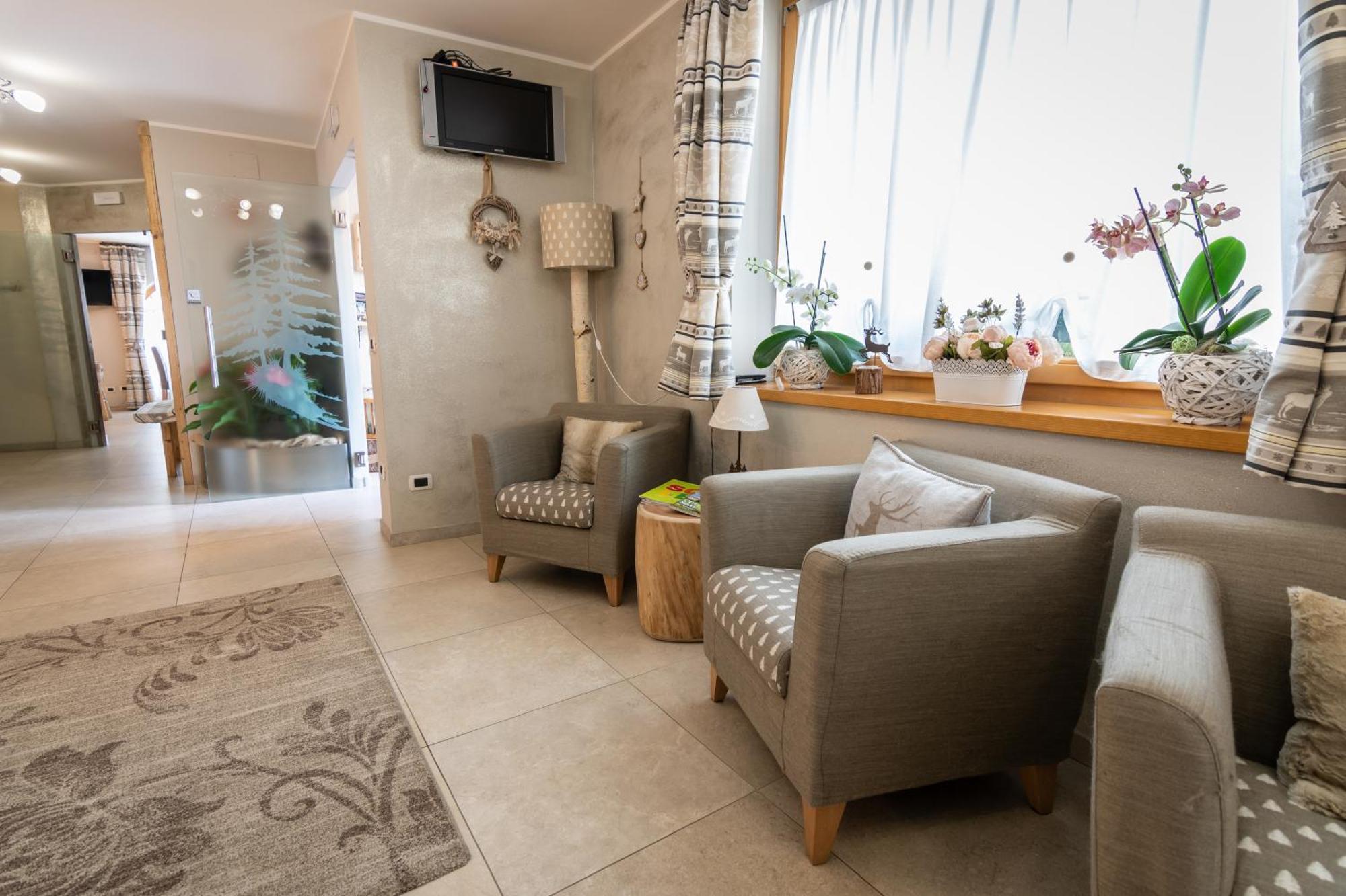 Aparthotel Dolomites Living&Relax Коммеццадура Экстерьер фото