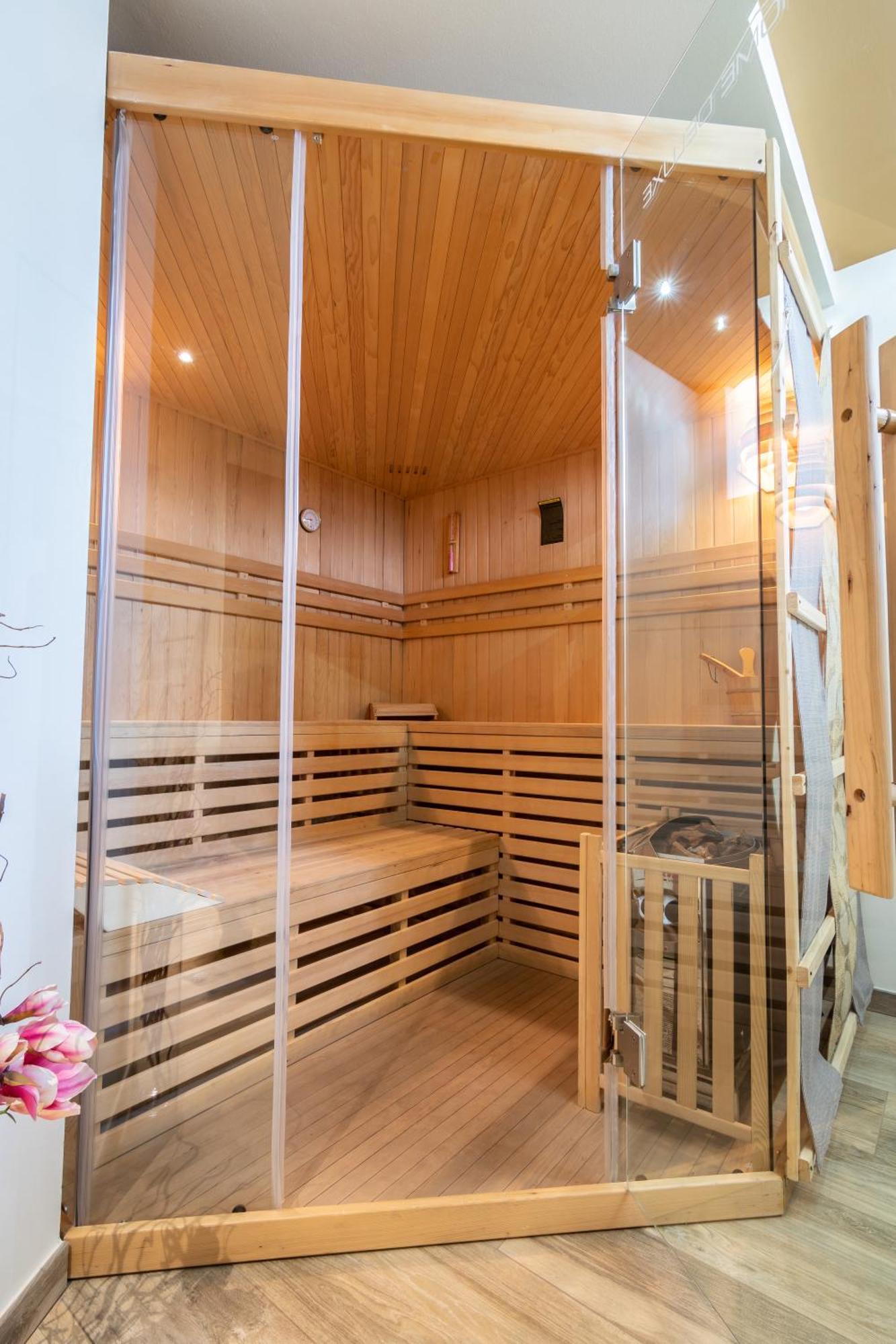 Aparthotel Dolomites Living&Relax Коммеццадура Экстерьер фото