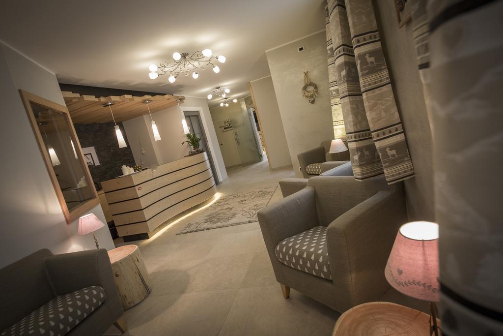 Aparthotel Dolomites Living&Relax Коммеццадура Экстерьер фото