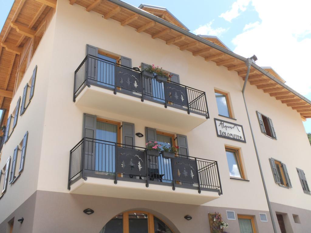 Aparthotel Dolomites Living&Relax Коммеццадура Экстерьер фото